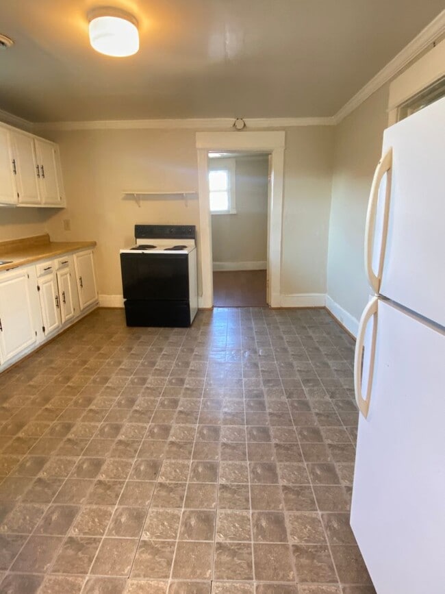 Building Photo - 720 18th St NW