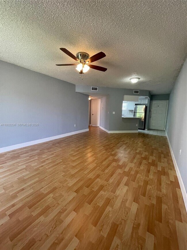 Building Photo - 8215 Lake Dr