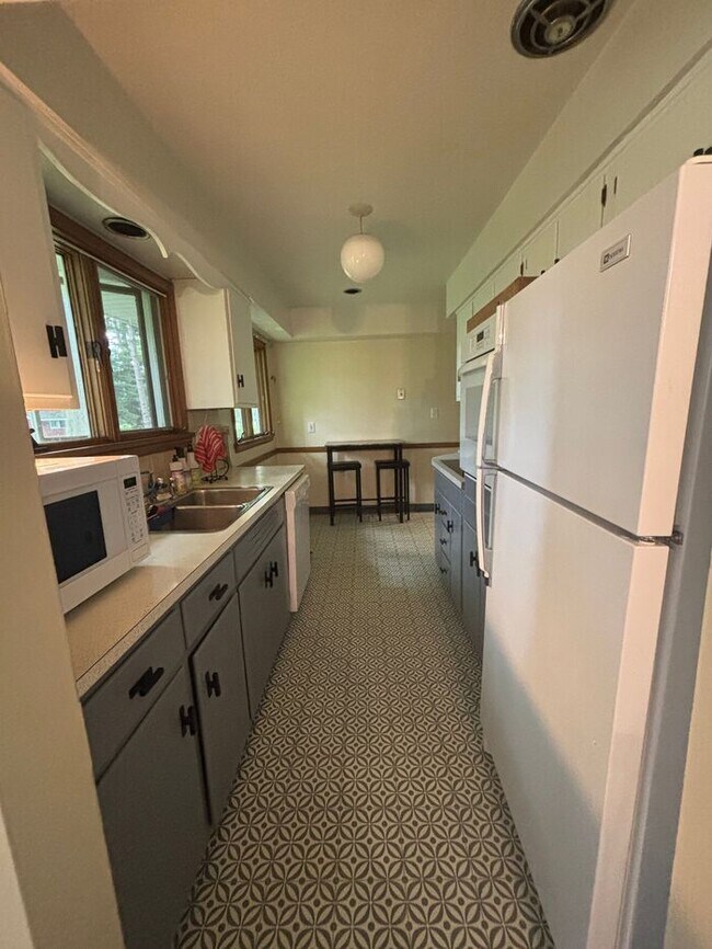 Building Photo - Charming 3 beds 2 baths in Mayfield!