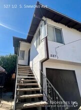 Building Photo - 527 Simmons Ave