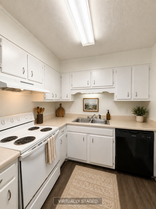 Interior Photo - Brynn Marr Village