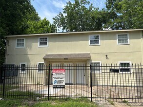 Building Photo - 3335 Tuam St