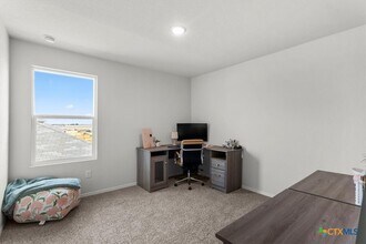 Building Photo - 410 Kayden Pt