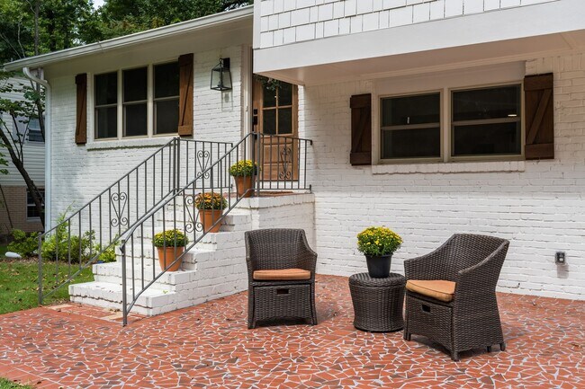 Foto del edificio - Home for rent in Homewood