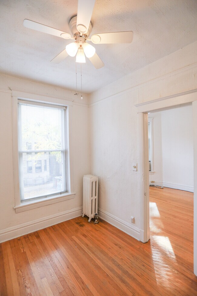 Foto del edificio - 3524 N Wilton Ave