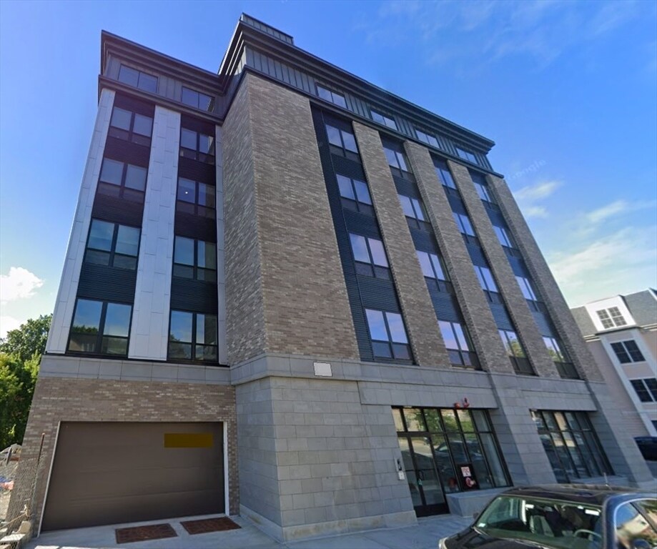 Primary Photo - 55 W Fifth St