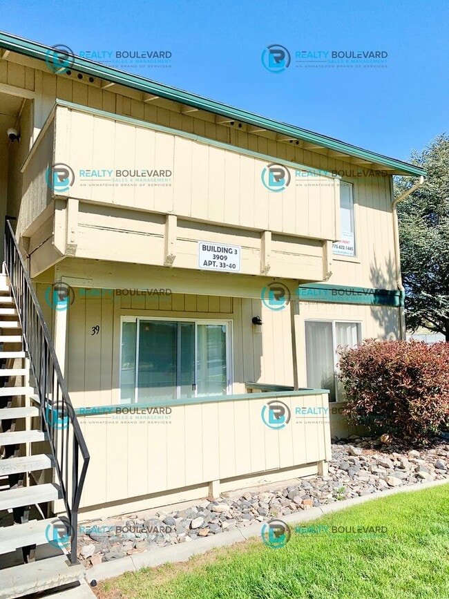 Building Photo - 3909 Clear Acre Ln
