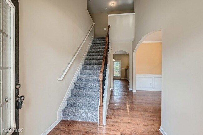 Foto del edificio - 4 br, 2.5 bath House - 7495 Springbox Driv...