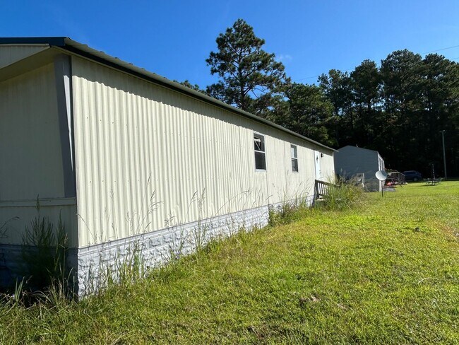 Building Photo - 139 Hubert Blvd