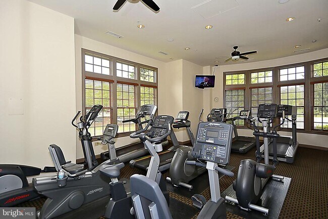 Foto del edificio - 413 Oak Knoll Dr