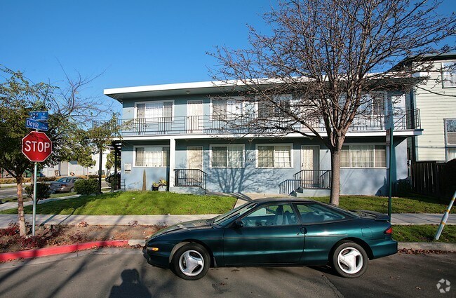 Building Photo - 6310 Doyle St