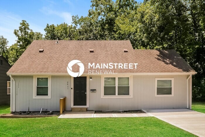 Primary Photo - 3 Bedroom Pet-Friendly Home in Kansas City...