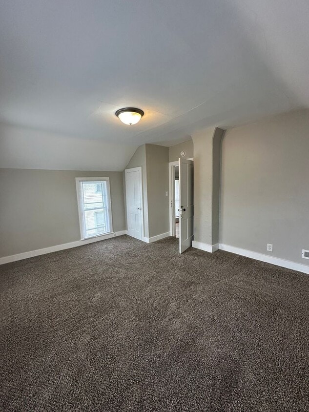 Primary Photo - 1315 Morton St