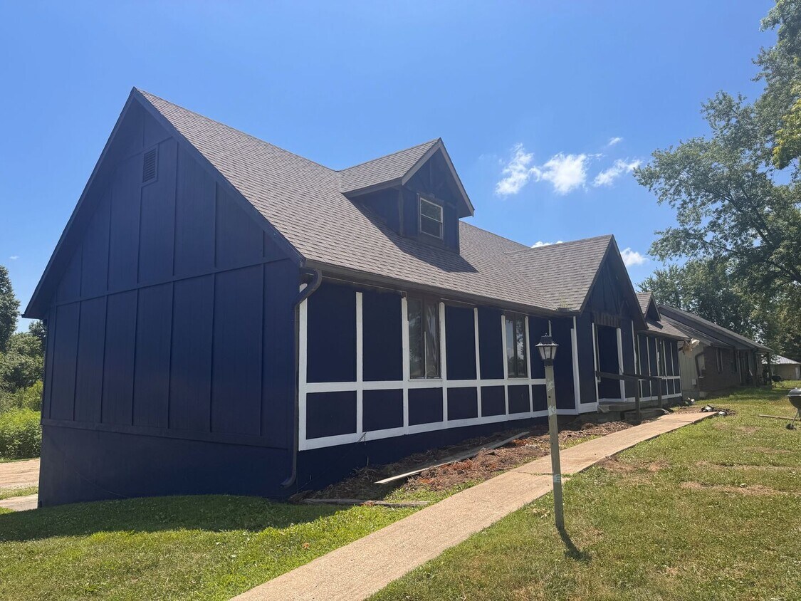 Foto del edificio - 11763 Wood Oak Ave