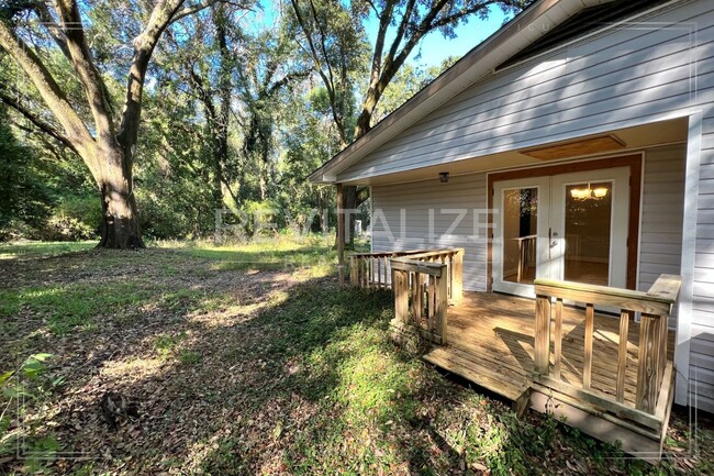 Building Photo - 2 Bedroom/1 Bathroom Home in Mobile!