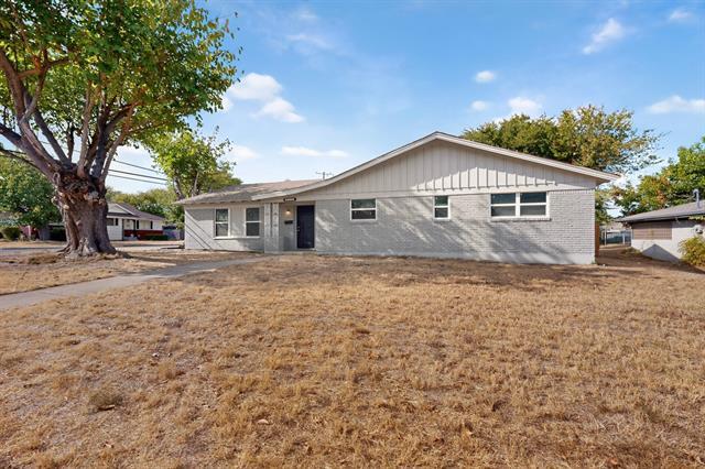 Building Photo - 4801 Hollowbrook Rd