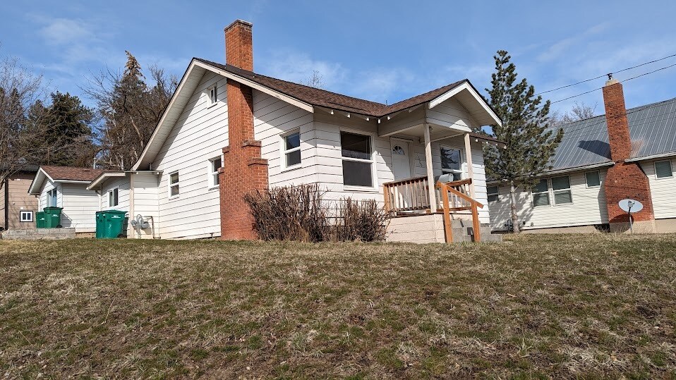 1600 Crescent Ave, Klamath Falls, OR 97601 House Rental in Klamath