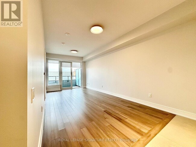 Building Photo - 2525 Bathurst St