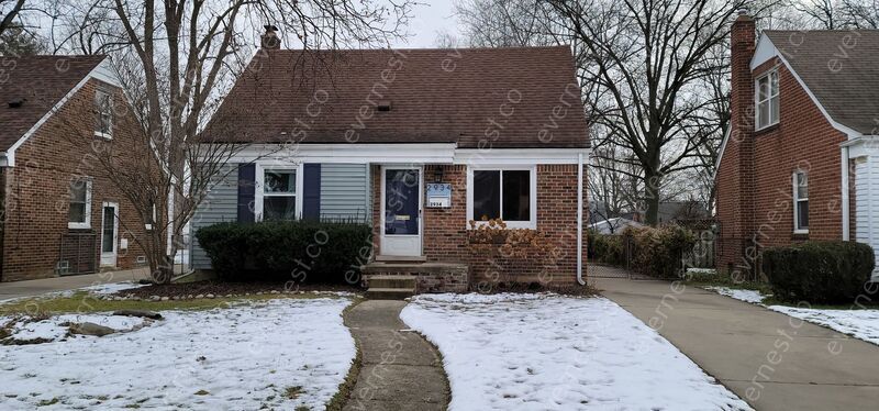 Foto principal - 2934 N Alexander Ave