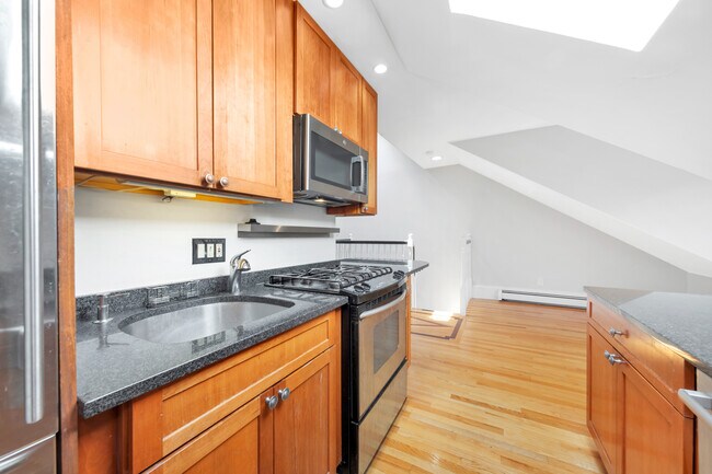 Foto del edificio - 32 E Springfield St