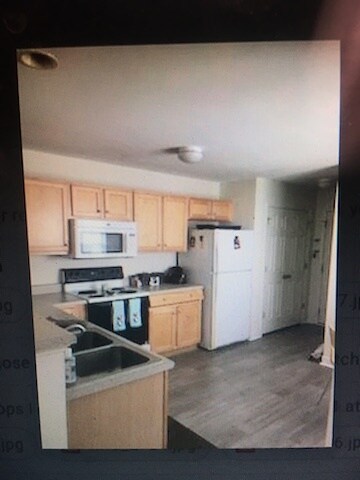 Building Photo - 2613 Vega Ct