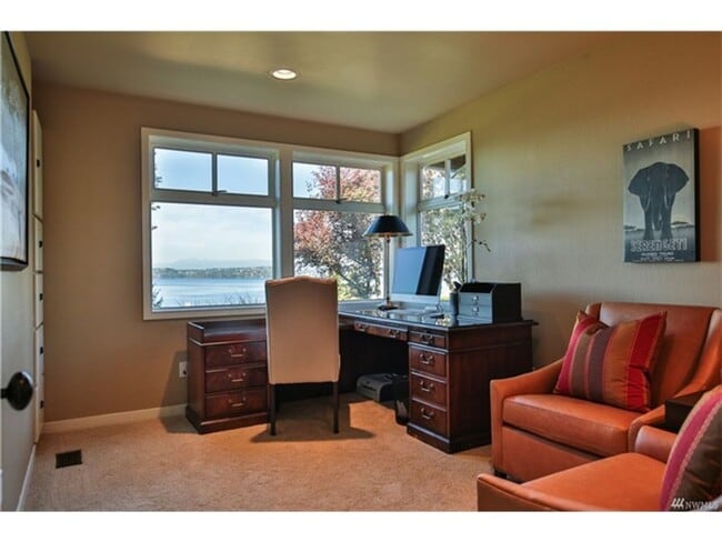 Building Photo - 4bd/3.5ba Kirkland House