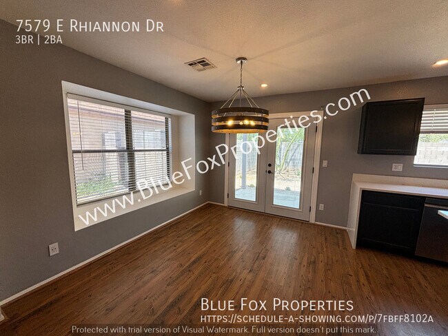 Building Photo - 7579 E Rhiannon Dr