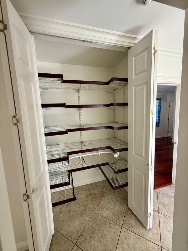 Building Photo - 1838 Glenwood Rd