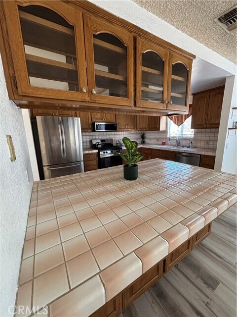 Foto del edificio - 5180 Deer Creek Way