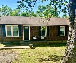 Building Photo - 2525 Bethwood Dr