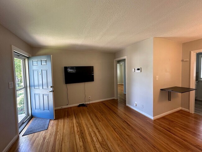 Foto del edificio - W. Burlington / Condo