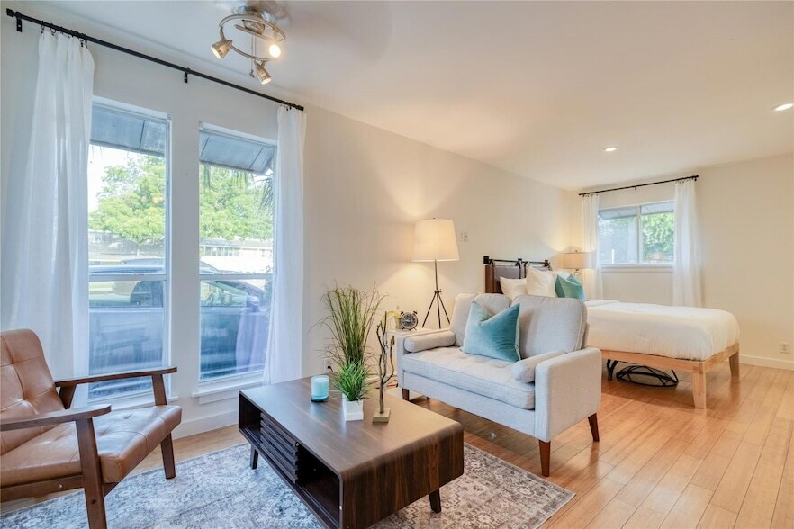 Foto principal - 2526 Durwood St