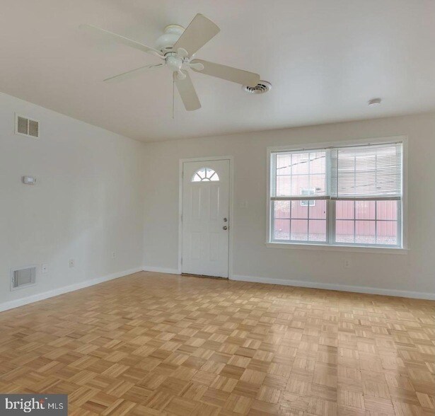 Foto del edificio - 9 E 26th St