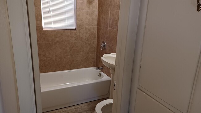 Foto del edificio - 3902 SE 10th Pl