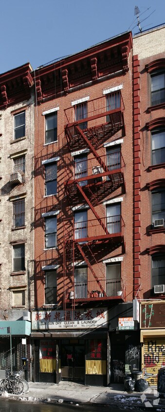 Building Photo - 116 Stanton St