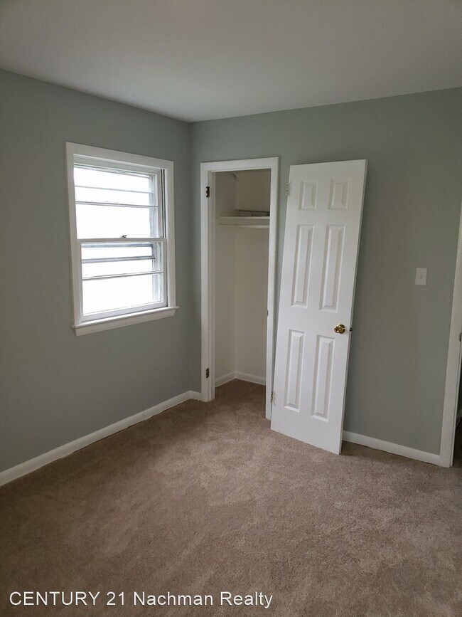 Building Photo - 4 br, 2 bath House - 9 Westphal Drive