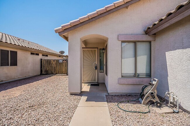 Building Photo - Mesa home near Skyline Park!