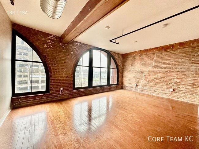 Building Photo - 1223 Union Ave
