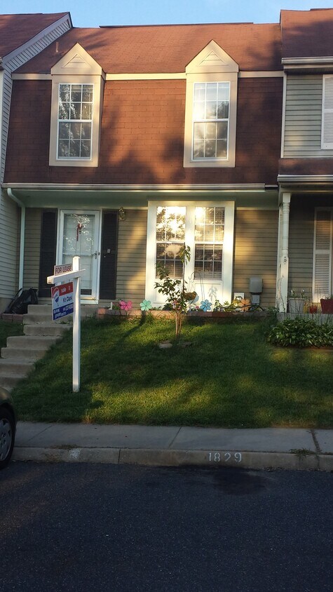 Foto principal - 1829 Queen Anne Sq