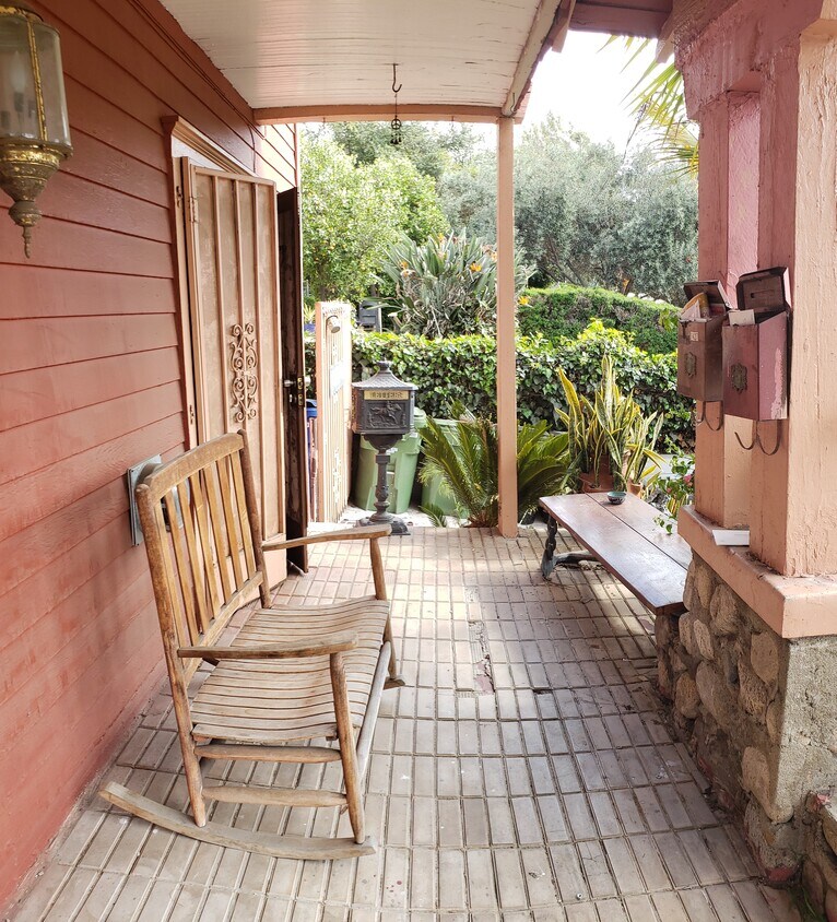 front patio - 1429 Kellam Ave