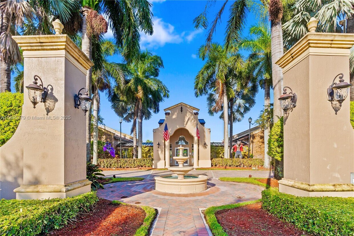 Foto principal - 1398 NE 33rd Ave