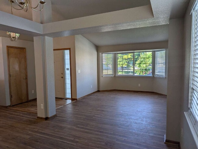 Photo - Spacious 4-Bed, 3-Bath Home for Rent in Be...