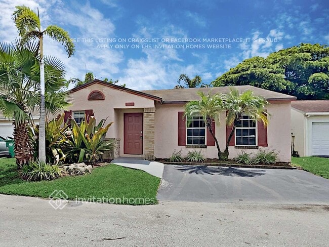Building Photo - 14056 Langley Pl