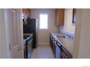 Building Photo - 402 Tondo Cir