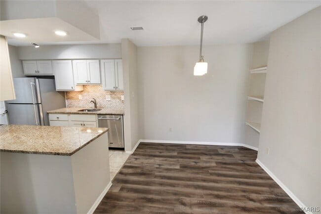 Building Photo - 111 Shirley Ridge Dr