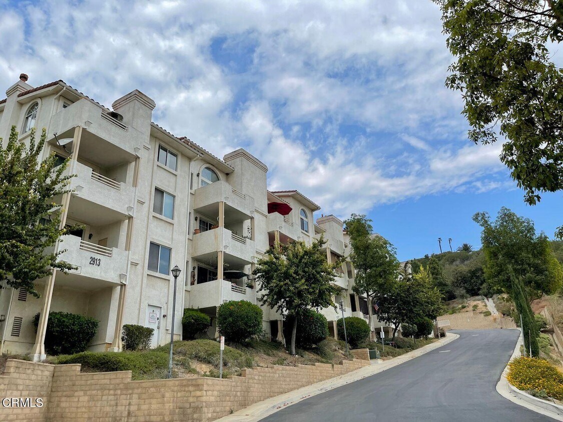 2913 Antonio Dr Unit 205, Camarillo, CA 93010 Condo for Rent in