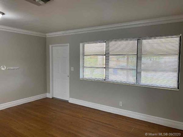 Foto del edificio - 6732 SW 19th St