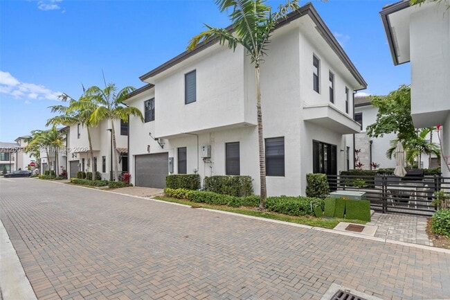 Foto del edificio - 8249 NW 46th St