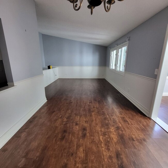 Building Photo - Spacious 3-Bedroom Twin Home in Prime Eden...
