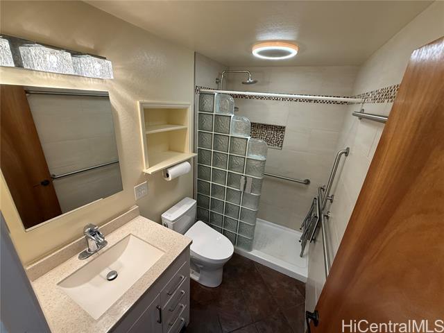 Building Photo - 84-757-757 Kiana Pl